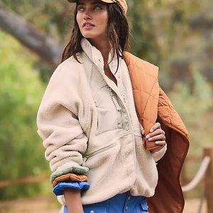 Free People Movement Hit The Slopes Fleece Jacket in Muted Beige Medium